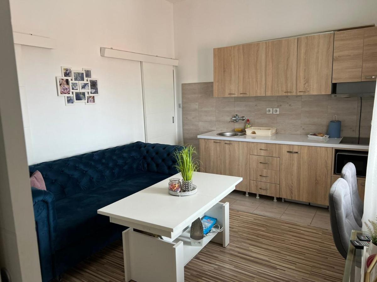 Apartman Emova Διαμέρισμα Πούλα Εξωτερικό φωτογραφία